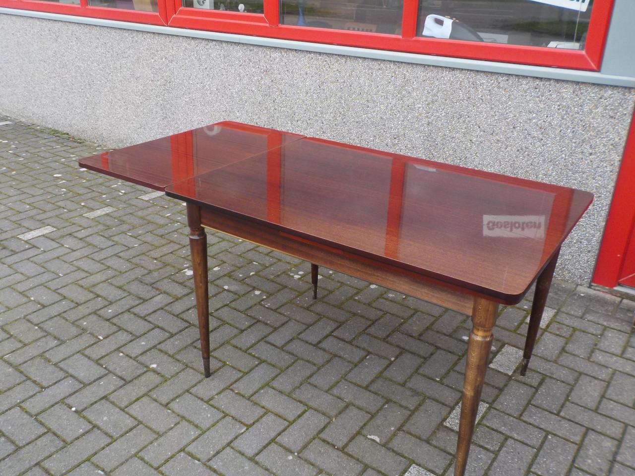 Kersen verlengbare eettafel 85 x 215 cm  in goede staat