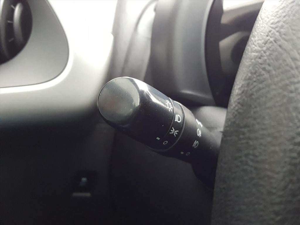 Peugeot 108 active 1.0 e-vti 68pk 5d pack premium | airco | bluetooth belle