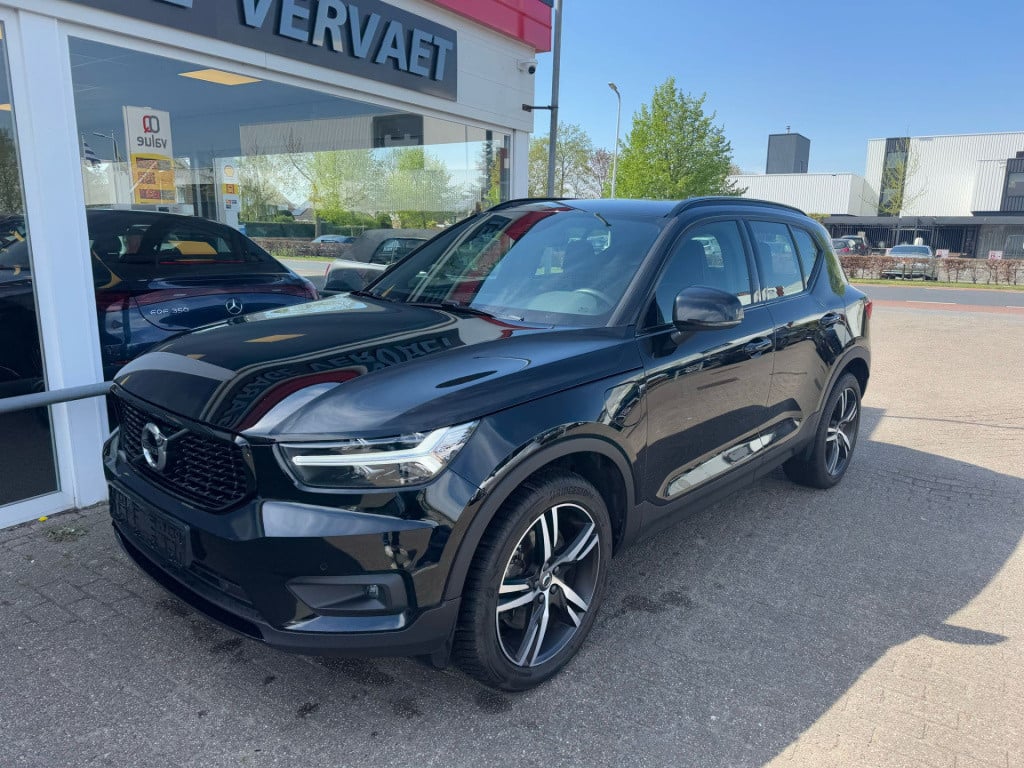 Volvo XC40 1.5 t4 recharge r-design expression