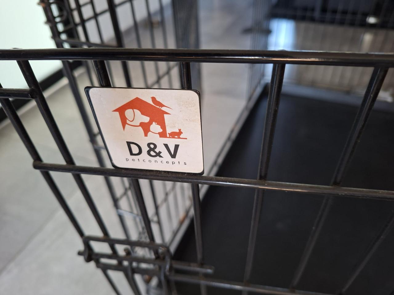 D & V Grote zwarte bench