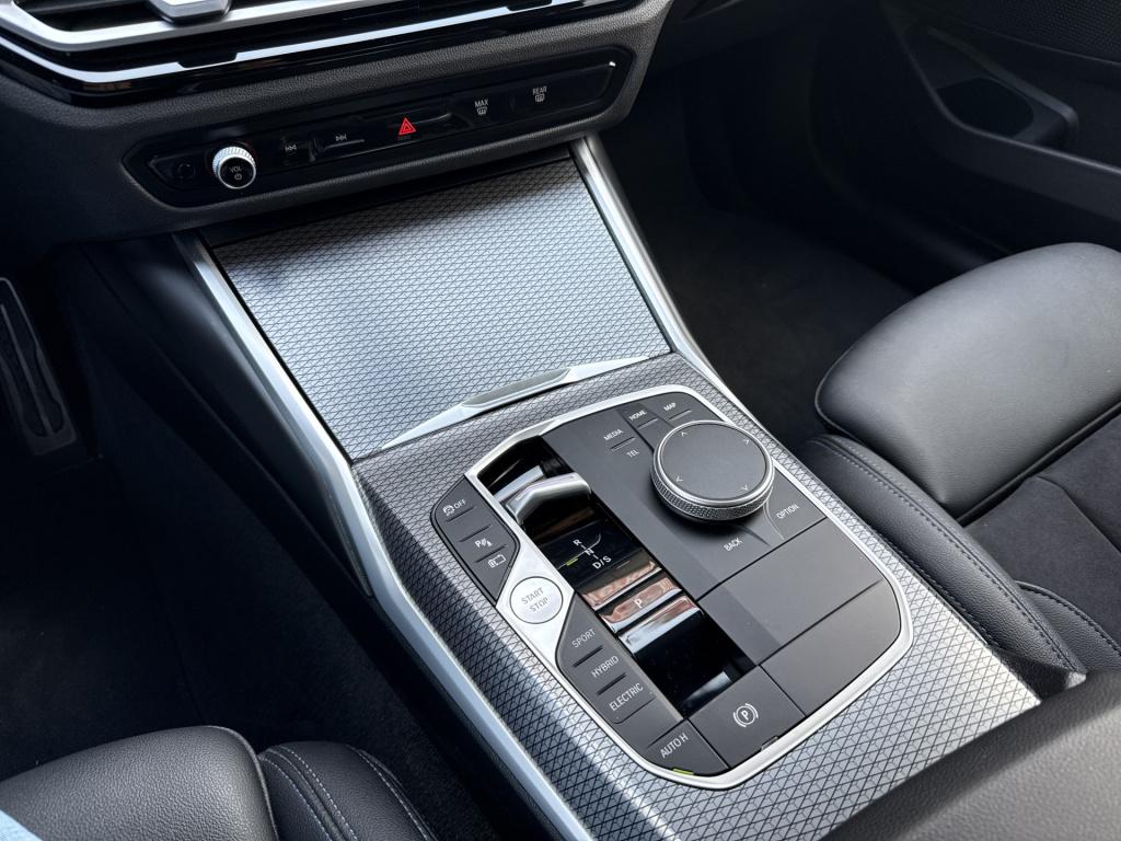 BMW 3-serie 320e m-sport | facelift | widescreen | navi | carplay | led
