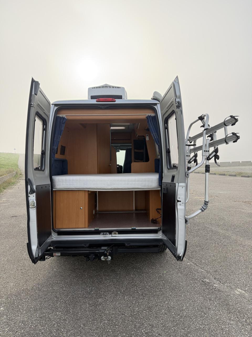 Rijk uitgeruste Globecar buscamper, Citroën 2.8 HDI 107 KW