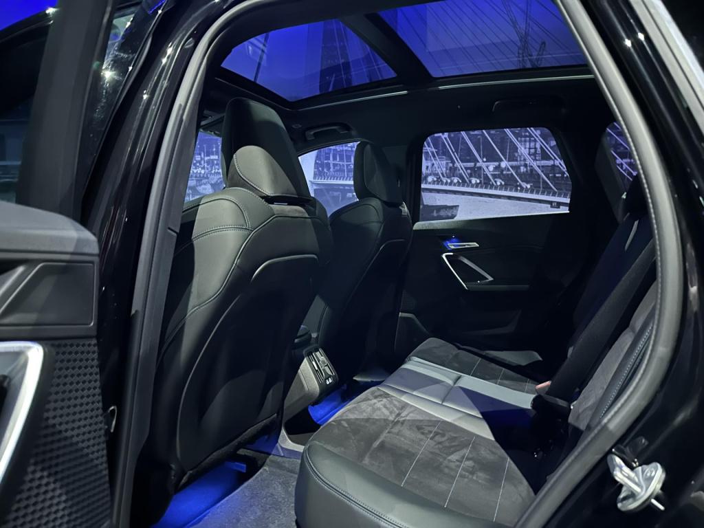 BMW X1 xdrive25e m-pakket *pano*hud*360camera*driveasspro*