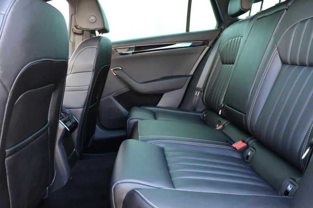 Skoda Superb combi 1.4 tsi iv laurin & klement 218pk dsg6 | soh 89,9% | tre