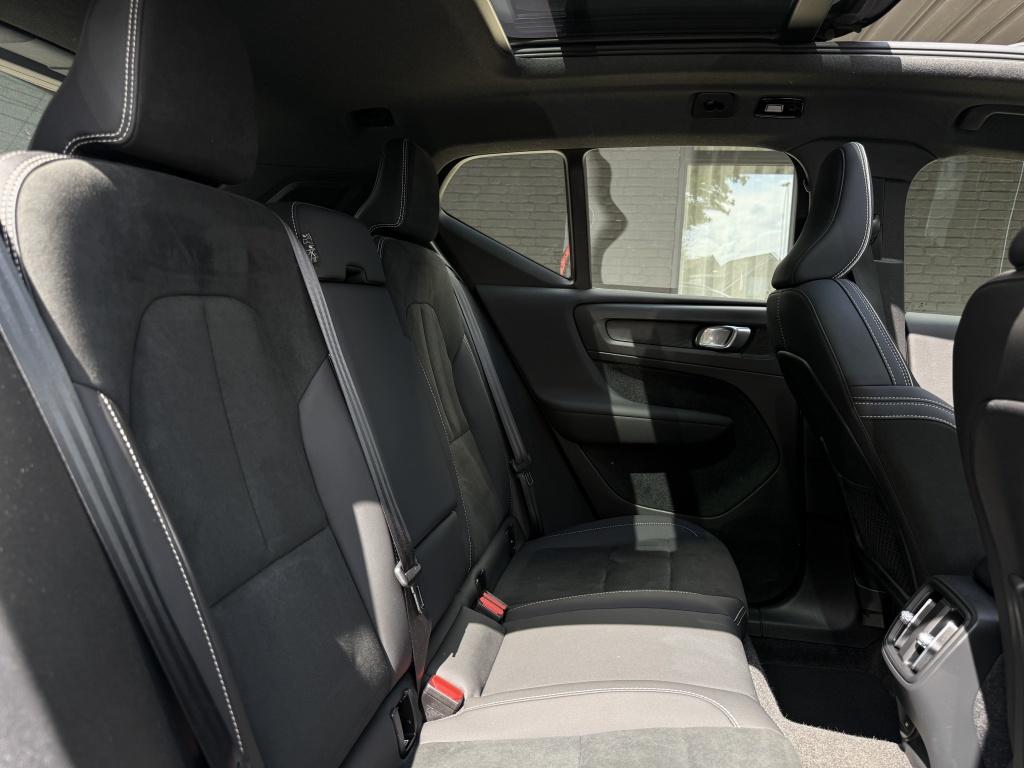 Volvo XC40 recharge pro