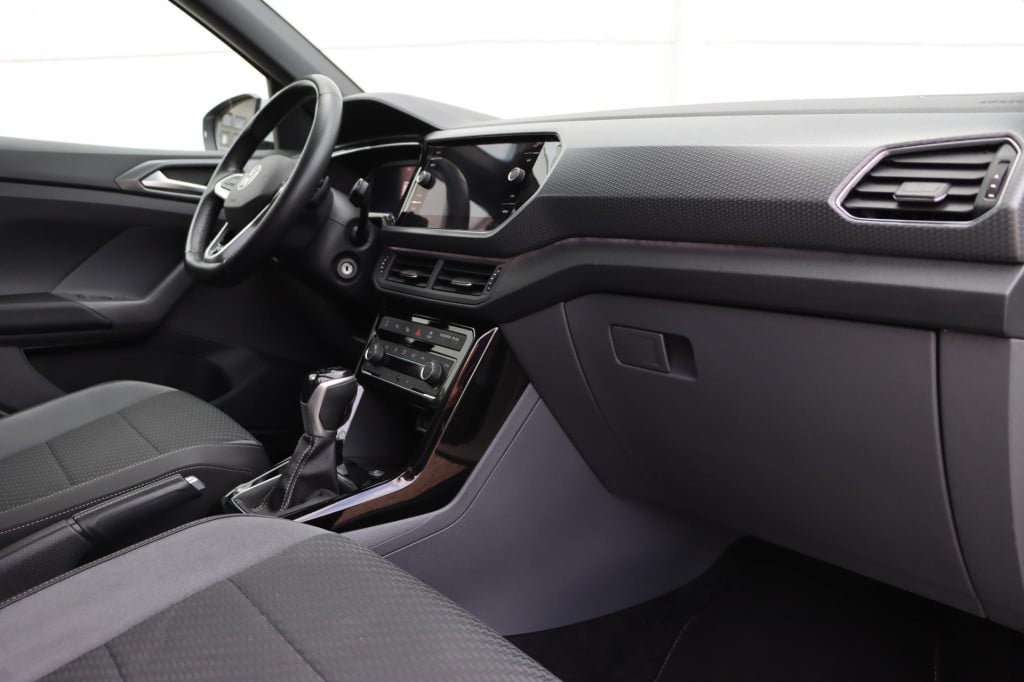 Volkswagen T-cross 1.5 tsi r-line 150pk dsg7