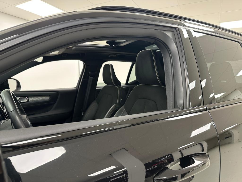 Volvo XC40 1.5 t5 recharge r-design | panoramadak | keyless entry | 262pk |