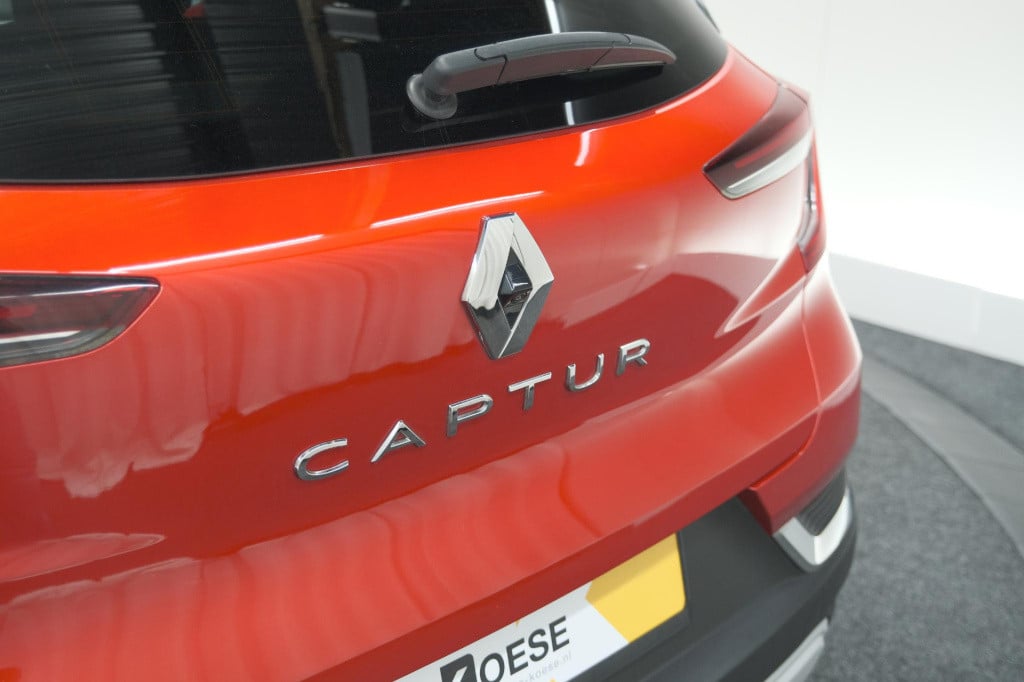 Renault Captur mild hybrid 140 edc techno | navigatie | camera | parkeersen