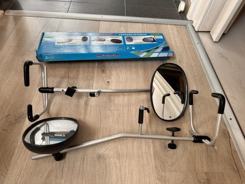 Te koop: universele 4 punts caravan spiegels