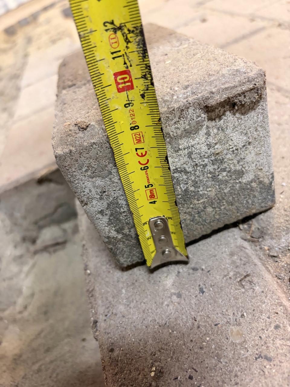 Tienduimers  beton 70m2 gratis af te halen
