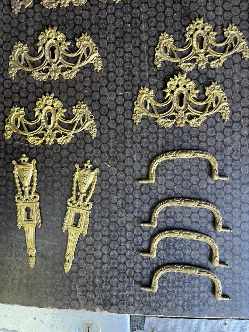 Meubelbeslag, messing