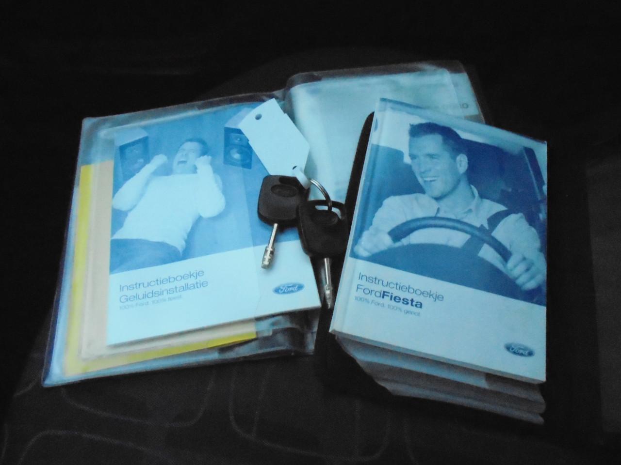 Fiesta 1.3 Cool & Sound,TWEEDE EIGENAAR 148.697 Km met N.A.P € 1995
