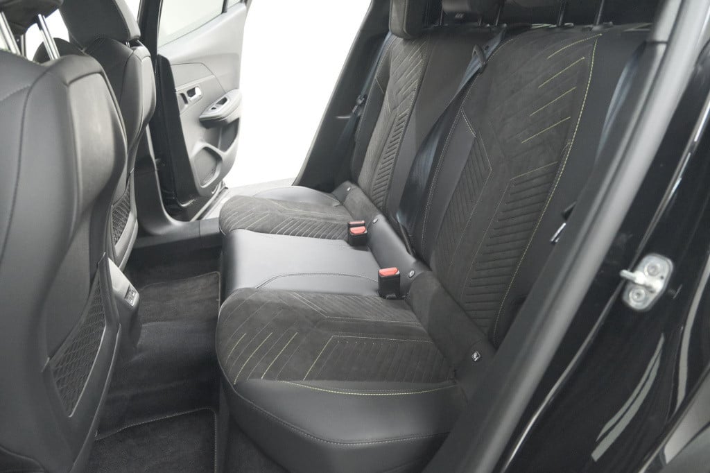 Peugeot 2008 puretech 130 eat8 gt | 360 camera | adaptieve cruise control |