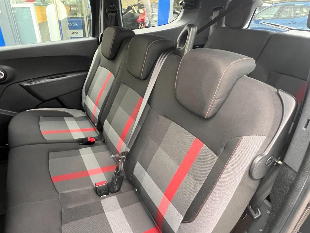 Dacia Lodgy 1.3 tce tech road 7p. navi, trekhaak enz..