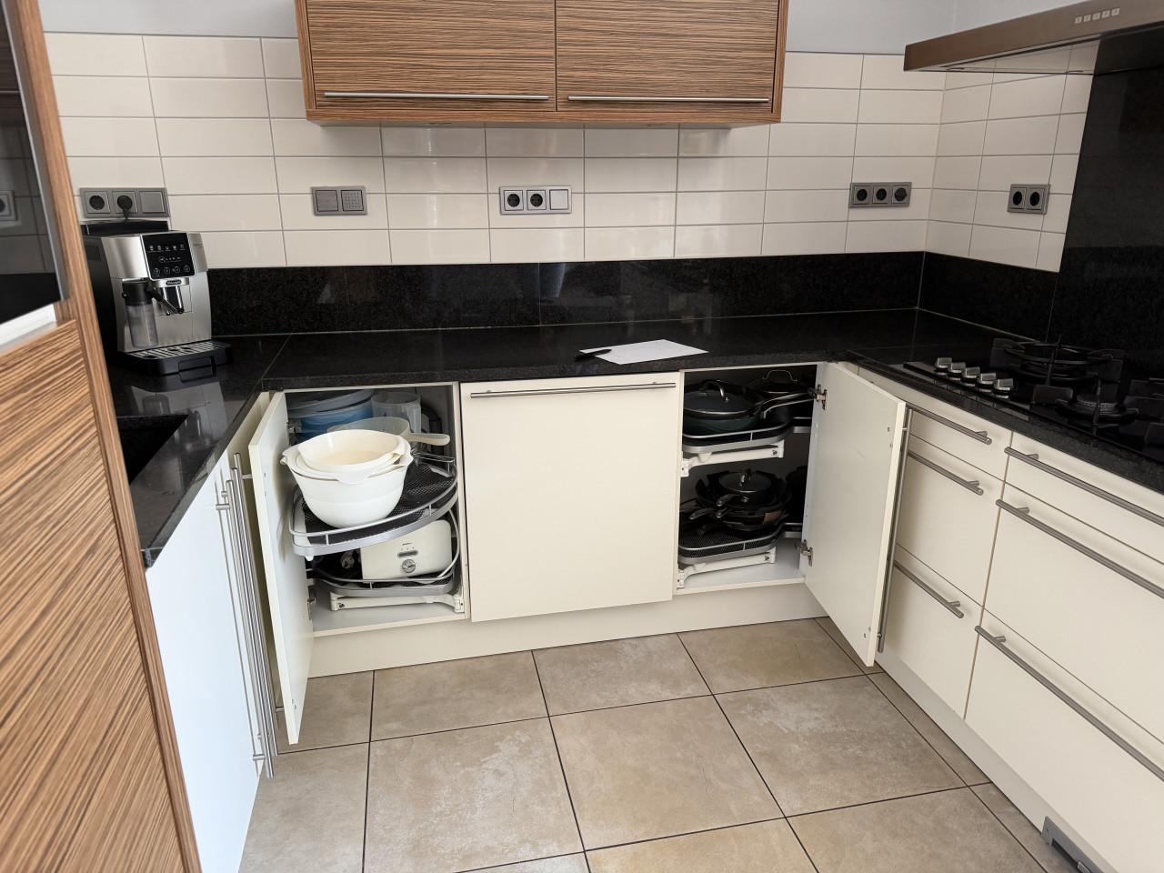 Keuken te koop (U-Vorm) met 7 apparaten