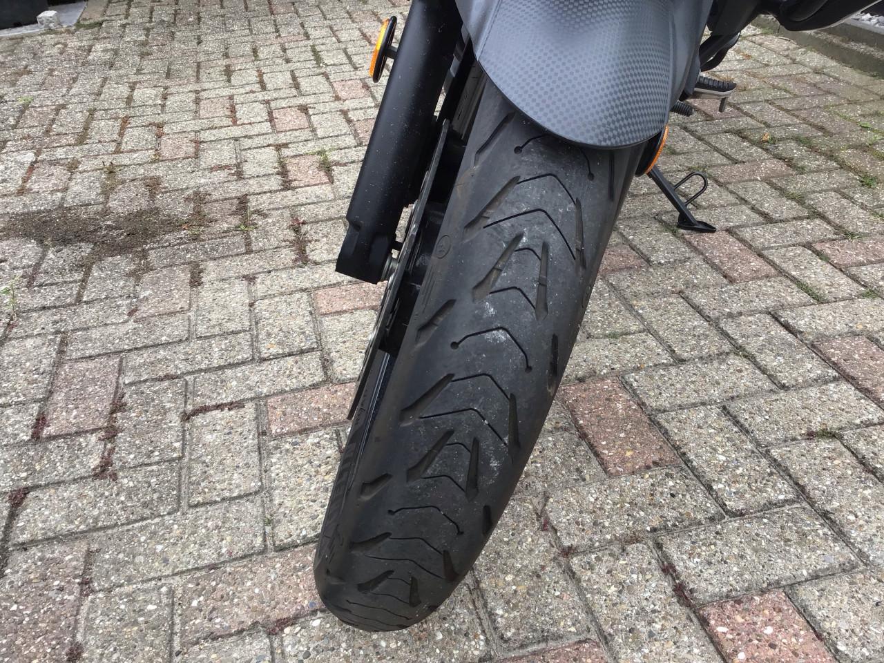 Mooie en complete Suzuki V-strom 650
