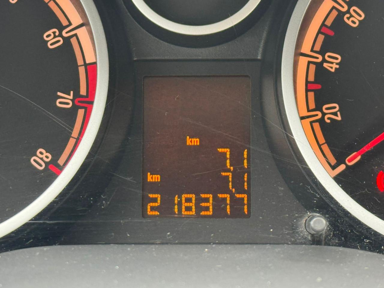 Opel corsa bj 2008  1750 euro