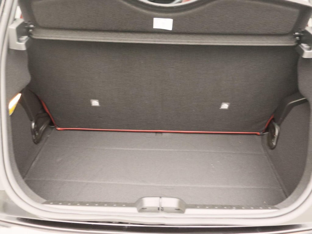 Fiat 500e 42 kwh | 17'' lichtmetalen velgen + allseason banden |  uniek ler