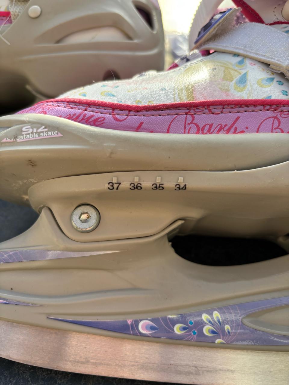 Barbie schaatsen maat 34-38