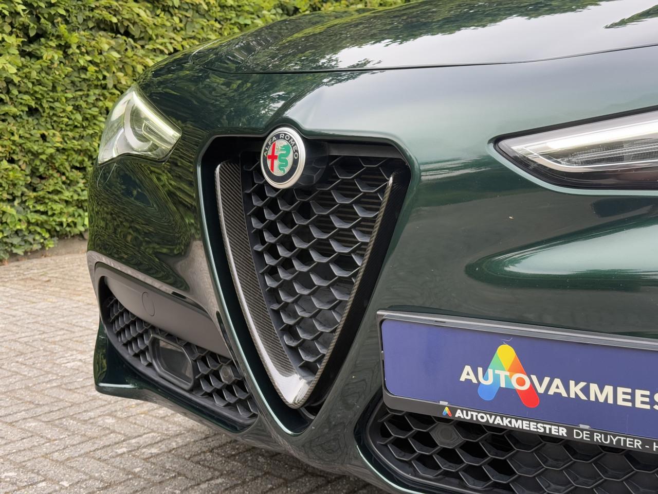 Alfa Romeo Stelvio - 2.0 Veloce Ti Q4 Luxe uitgerust Carbon 280PK Uniek