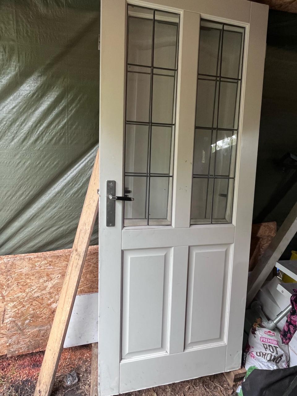 Binnendeuren stomp glas in lood en paneeldeur 83x200