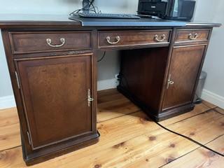 Bureau authentiek klassiek bruin hout