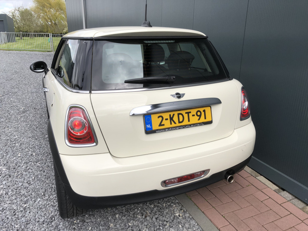 Mini One mini 1.6 holland street navigatie 3-drs