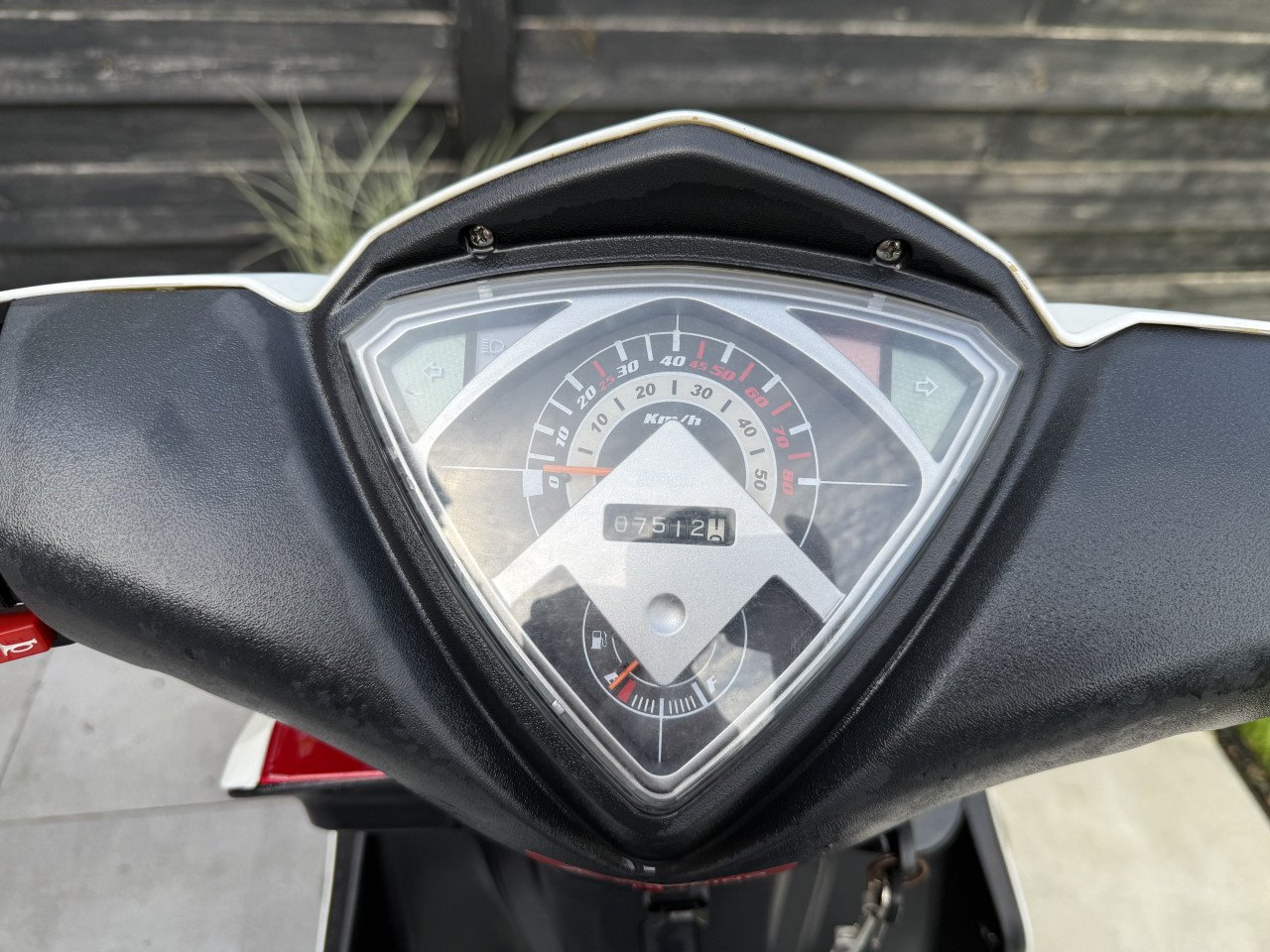 Agm scooter R8