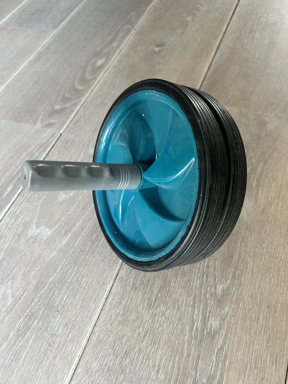 Buikspier-trainingswiel