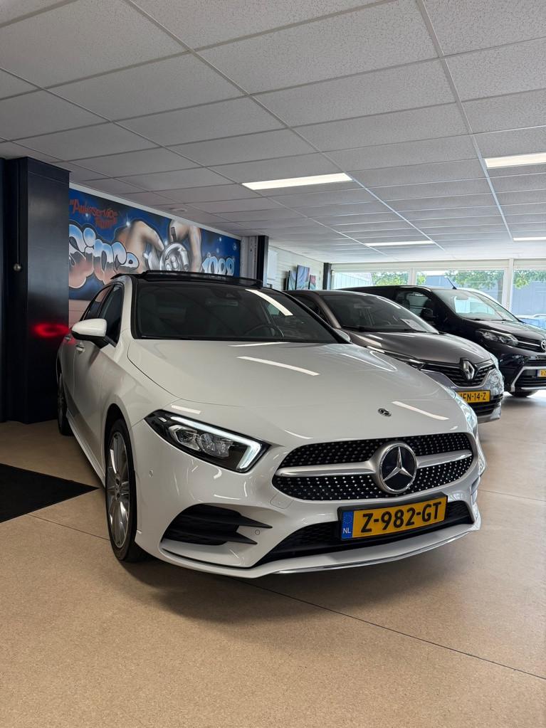 Mercedes-Benz A-Klasse 250 e business line