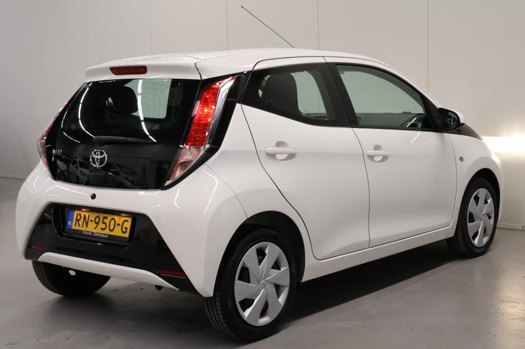 Toyota Aygo 1.0 vvt-i x-play