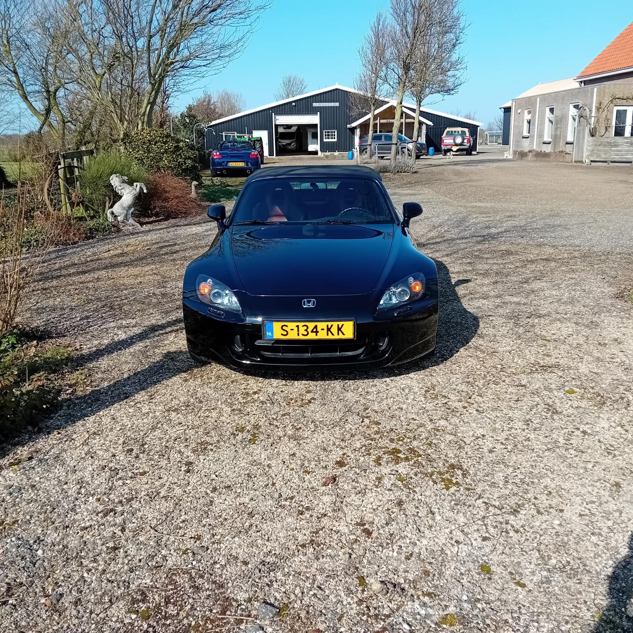 Honda S2000 2005 123.000 km. Zwart / Rood leer