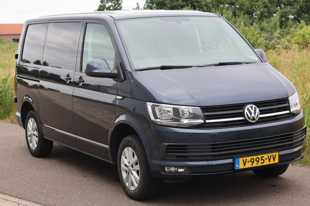 VW Transporter automaat L1H1 150 pk bj 2019   72000 km