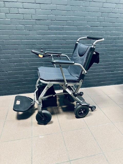Opvouwbare elektrische rolstoel