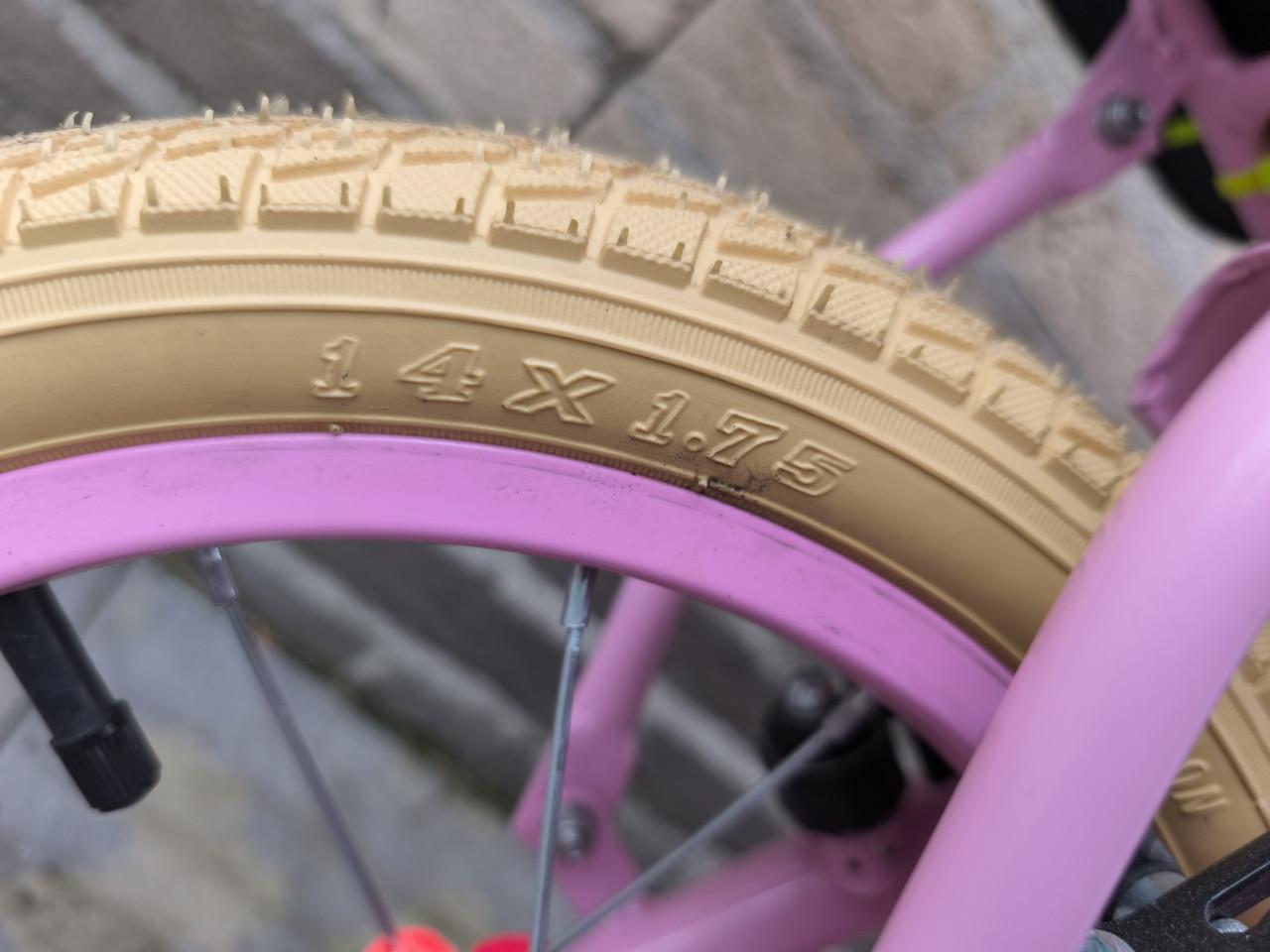 Meisjesfiets 14 inch bijna nieuw