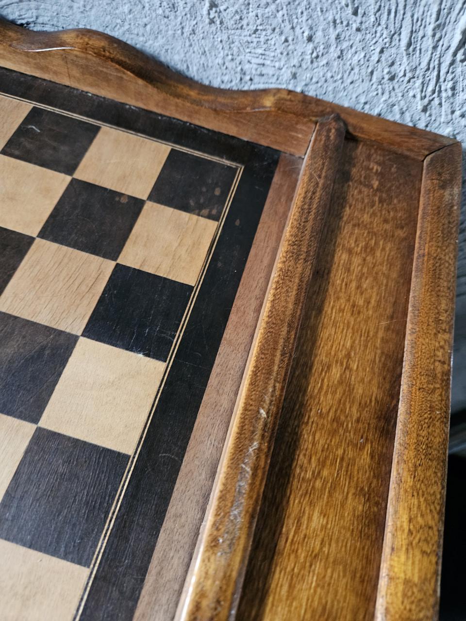 Antieke franse houten dam- en backgammonspel met lade