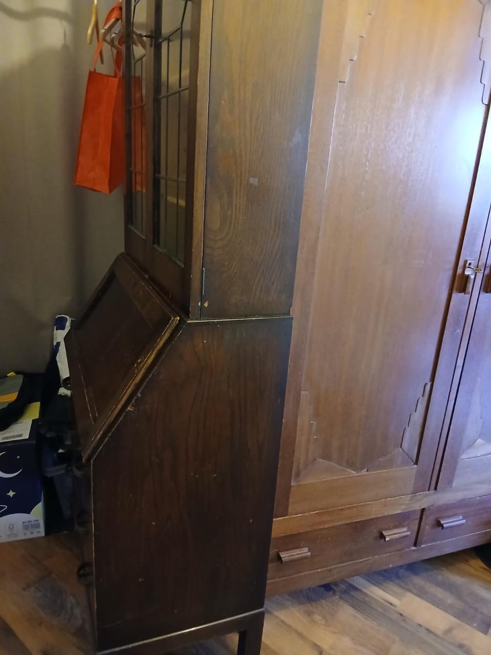 Antieke secretaire van eikenhout, Biedermeier model uit de 19e eeuw