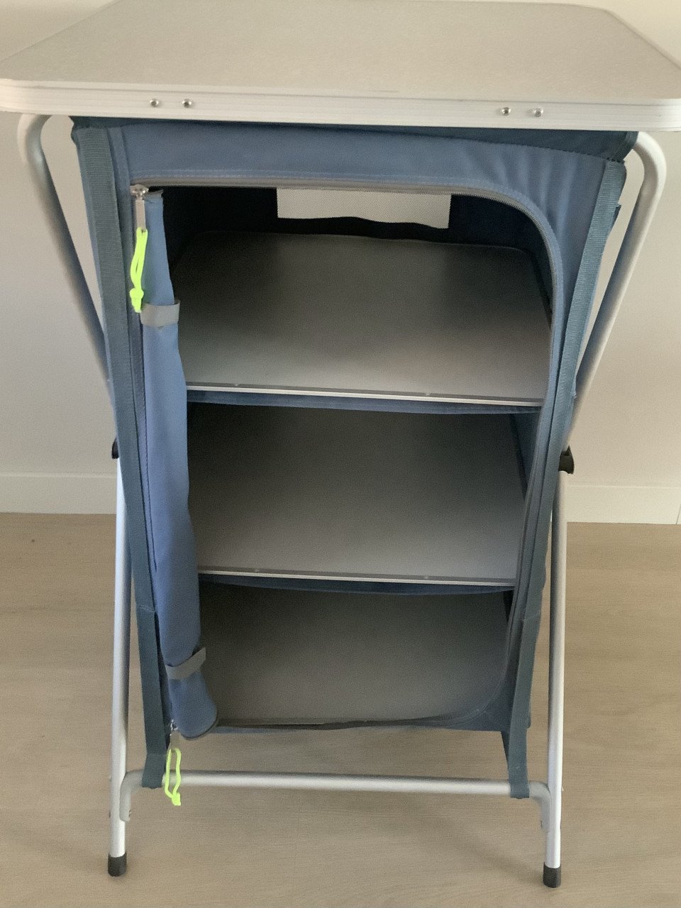 Campingkast Outwell, hoog model inclusief draagtas