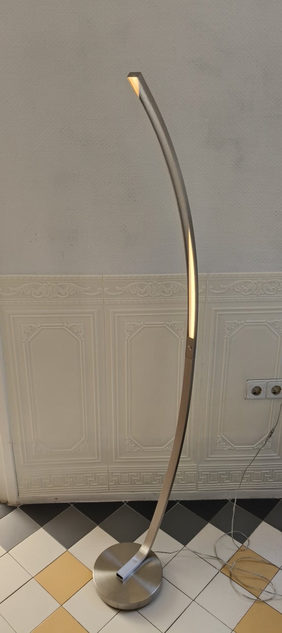 LED vloerlamp met dimmer, gebruikt, goede staat!