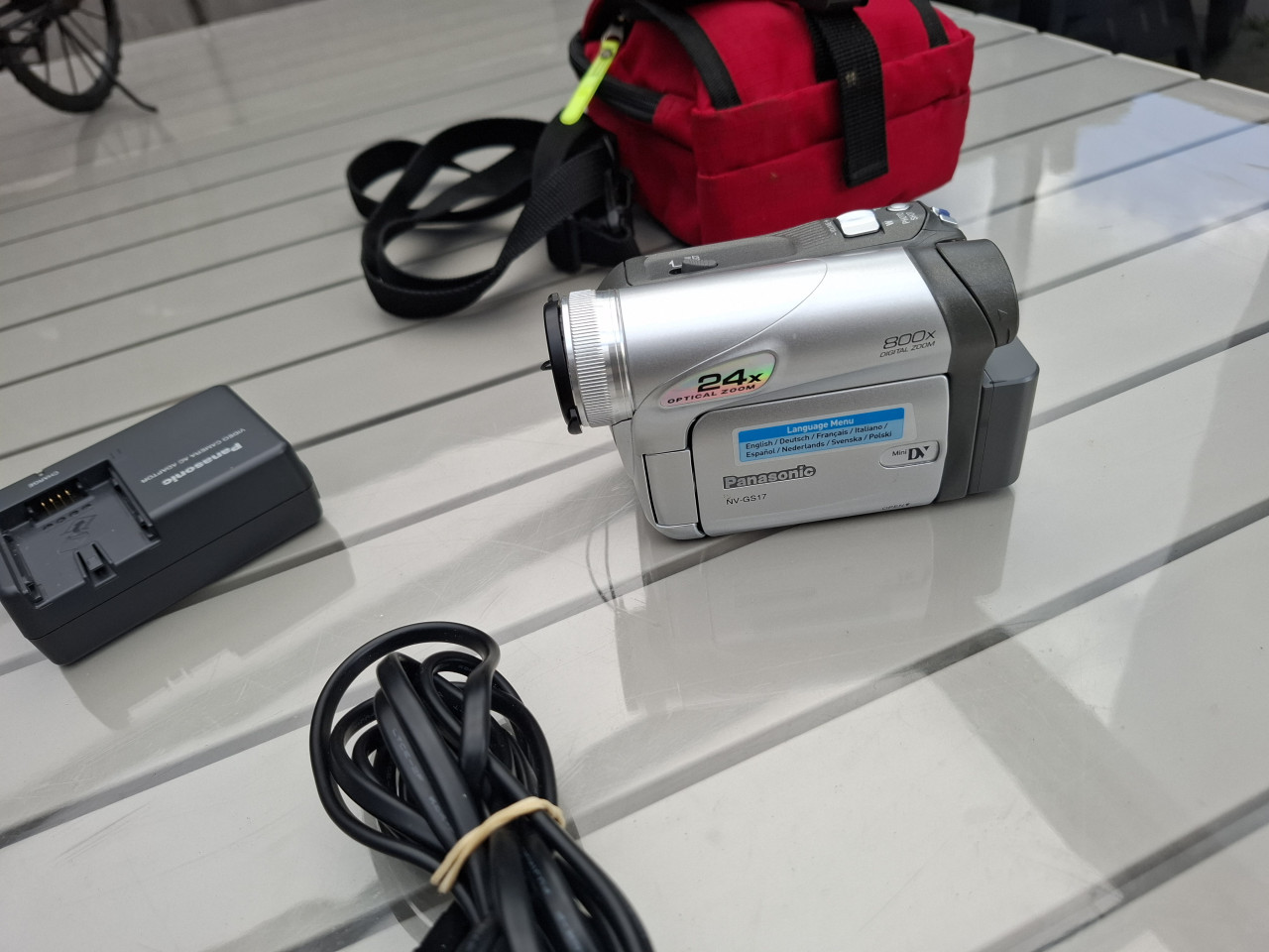 Panasonic NV-GS17 EG-S mini DV camcorder.