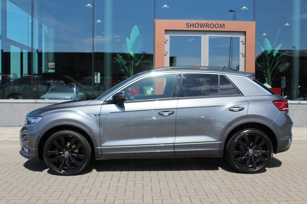 Volkswagen T-roc 1.5 tsi r-line | acc | navi | camera | dsg | trekhaak