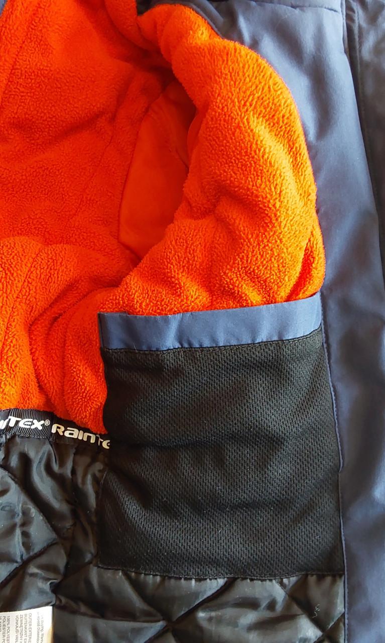 C&A jas met capuchon in maat 116 waterdicht, winddicht, getapete naden