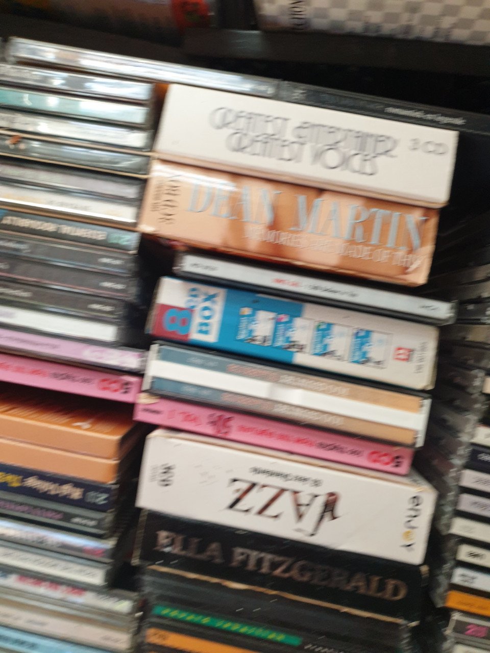 3 kratten vol cd's