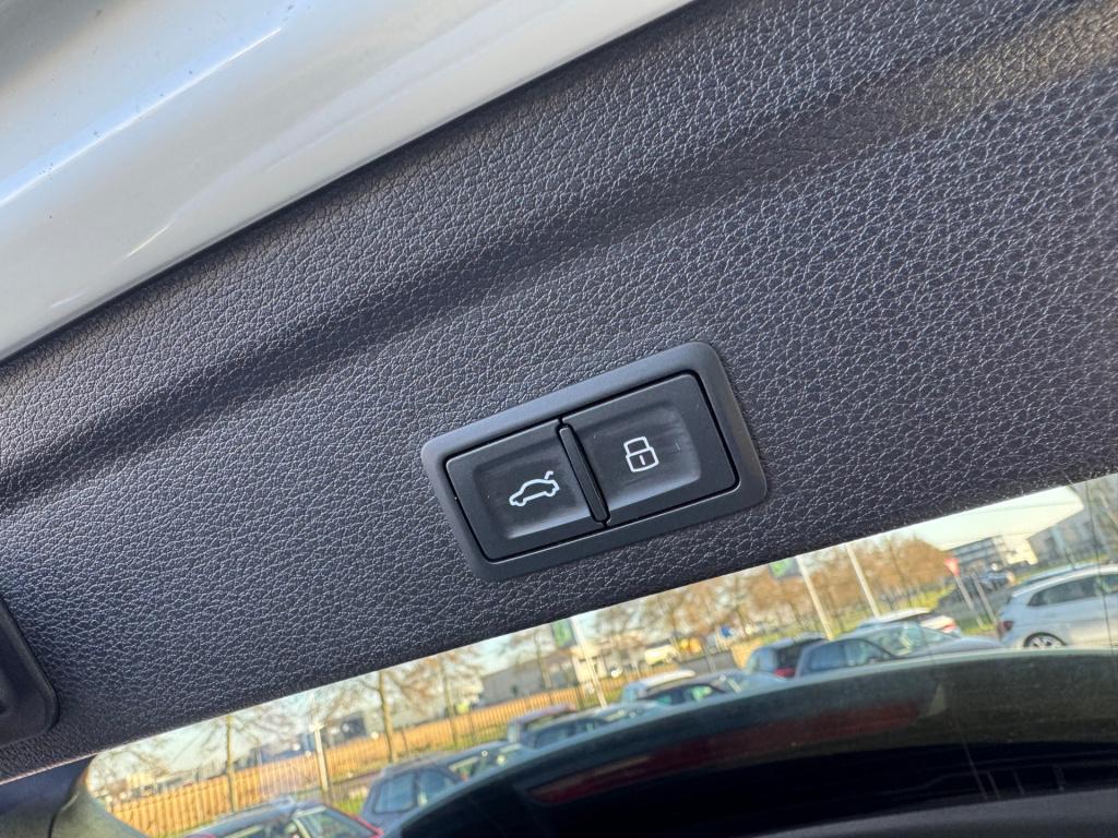 Audi Q3 sportback 35 tfsi s edition * panoramadak * 360 camera * trekhaak