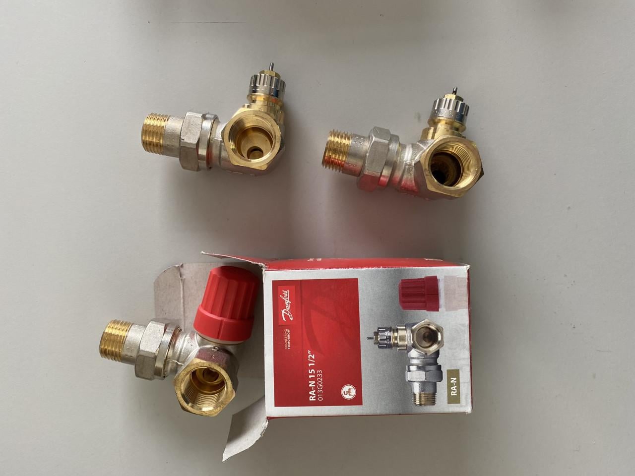 Danfoss thermostatische kranen voor radiator. Nieuw en gebruikt.