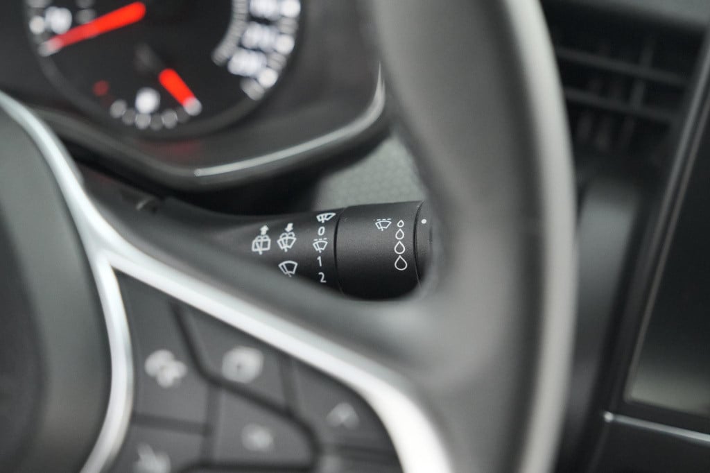 Renault Clio tce 90 zen | parkeersensoren | navigatie | apple carplay
