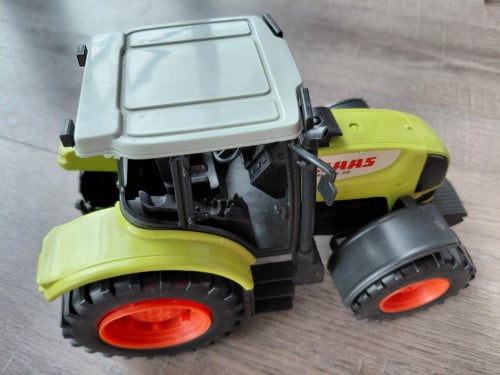 Tractor en klok
