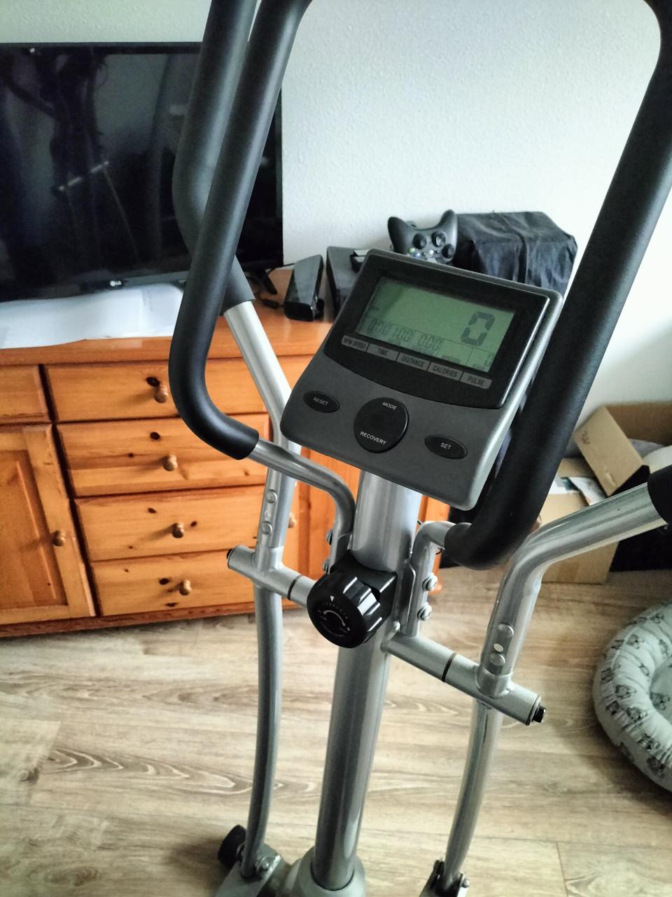 Te koop gebruikte maar nog goed Crosstrainer
