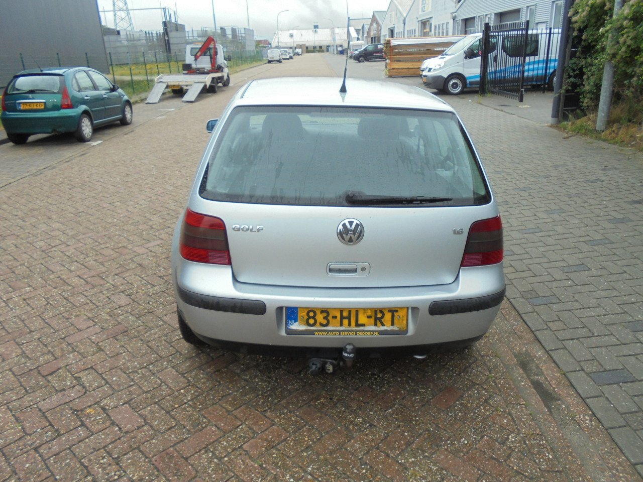 Golf Bouwjaar 2001 in redelijke staat van onderhoud ,rijd zo als het hoort