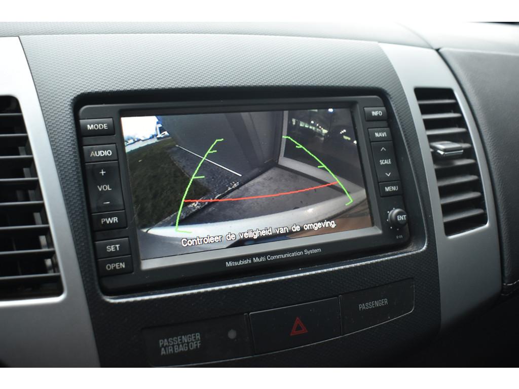 Mitsubishi Outlander outlander 2.2 di 4wd geel kenteken leder, navi, camera